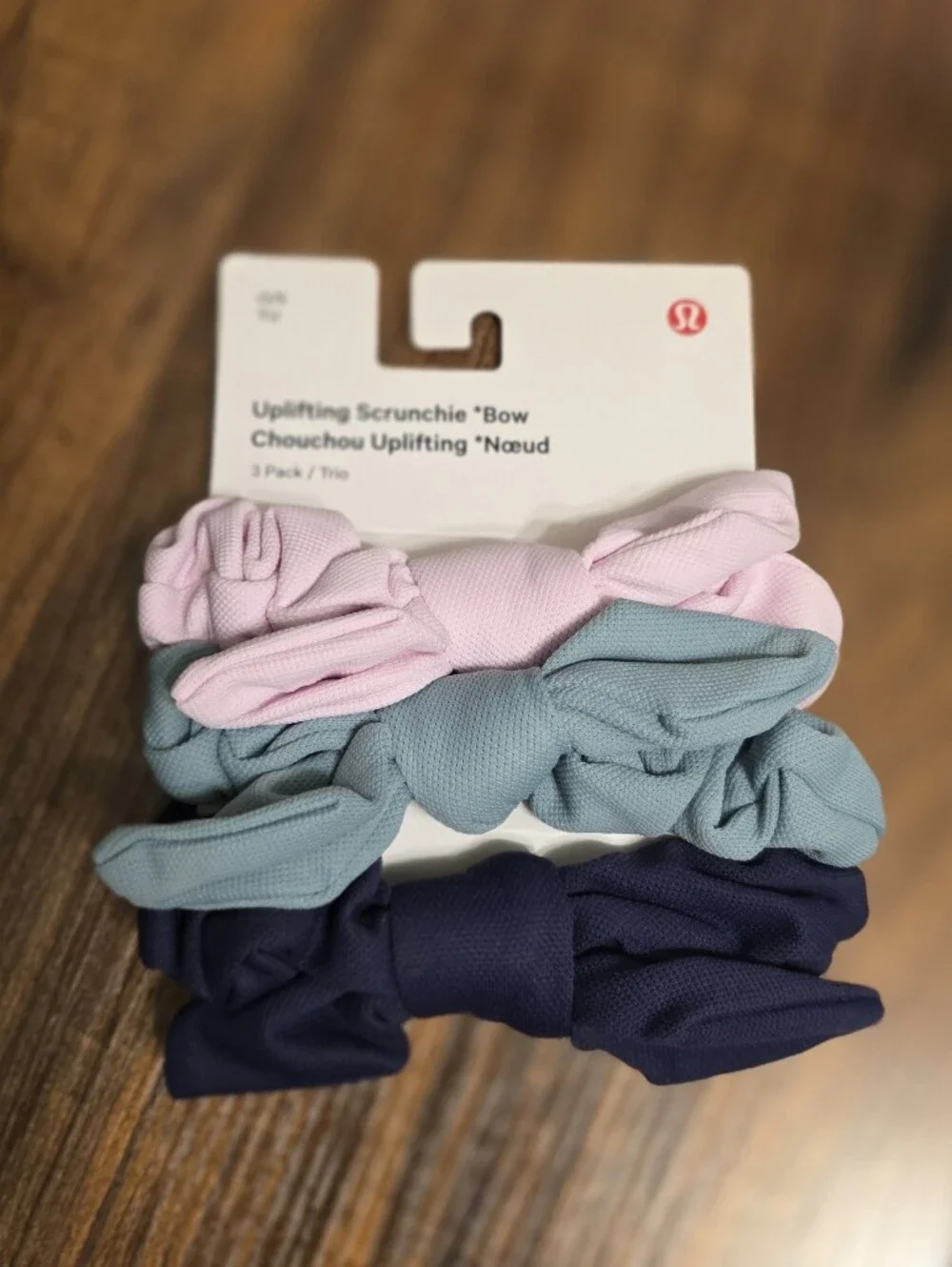 lululemon athletica Kids Bow Scrunchie 3-Pack — Light Pink, Sage, Navy